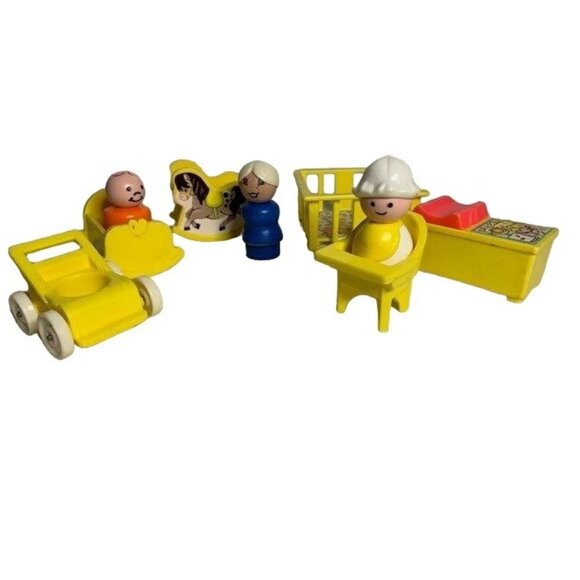Vintage Fisher Price Little People Nursery set #7